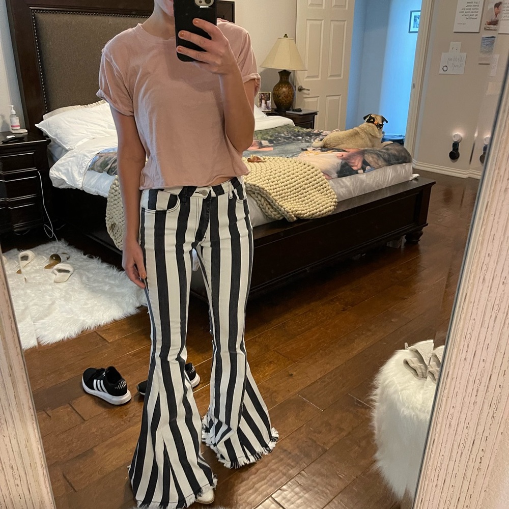 NAVY STRIPED FLARE JEANS